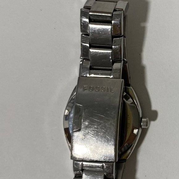 Fossil Watch - Picture 7 of 7